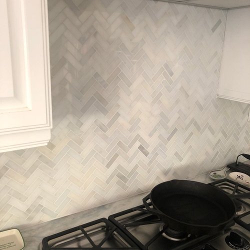 tiled kitchen backsplash